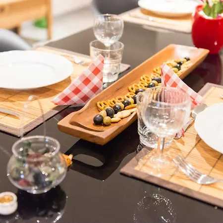 Aux Deux Cigognes 4* Gries