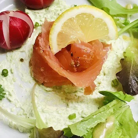 Alojamento de Acomodação e Pequeno-almoço Aux Deux Cigognes 4*