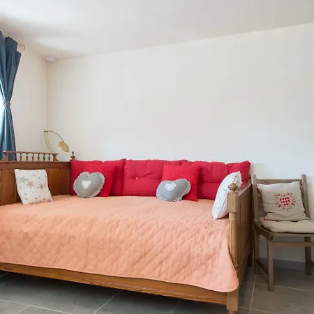 Alojamento de Acomodação e Pequeno-almoço Aux Deux Cigognes 4*