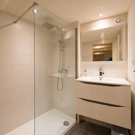 Aux Deux Cigognes 4* Gries