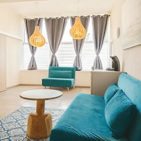 Aux Deux Cigognes 4* Gries